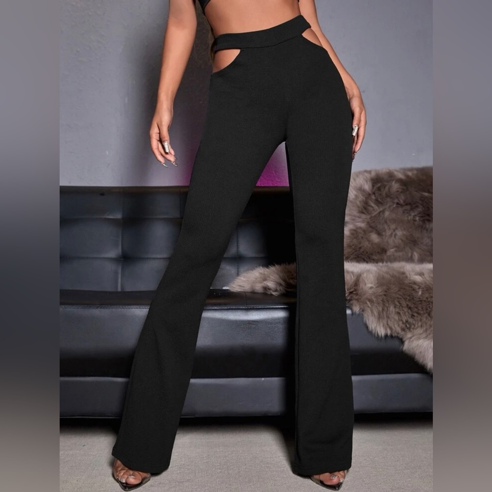Cut out Pants